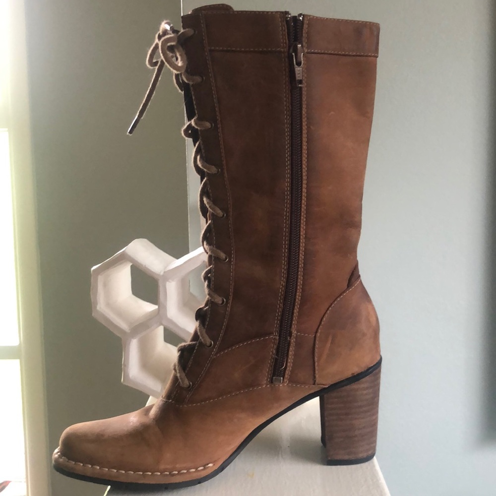 Brown leather boots 6.5 NWOB